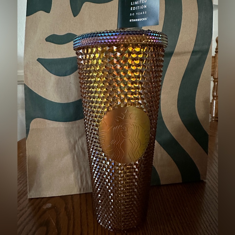 Starbucks 50th limited edition honeycomb 24oz & 16oz cold cup - Picture 8 of 8